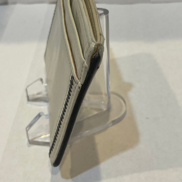 Authentic RARE Chanel White Card Case - Picture 10 of 13